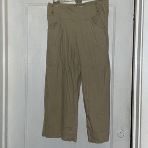 Khaki capris